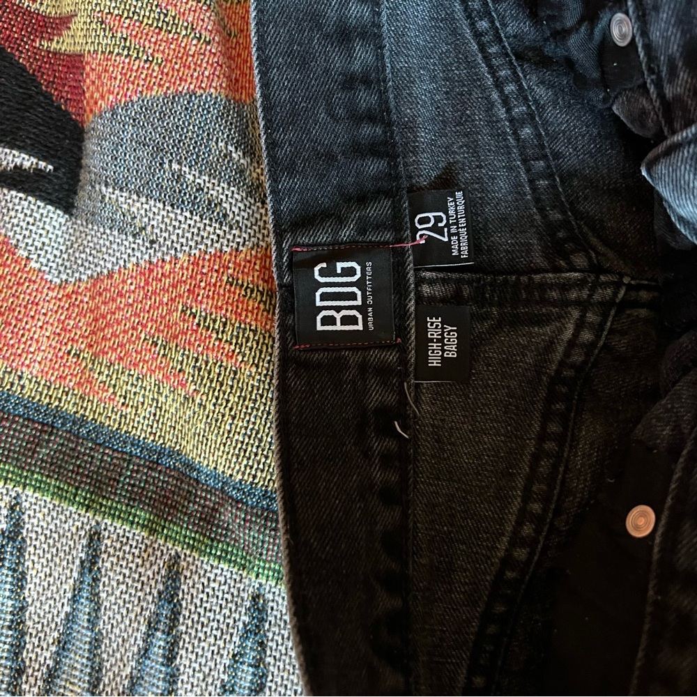 BDG HIGH RISE BAGGY RIPPED BLACK JEANS - Picture 3 of 5